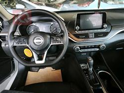 نيسان ألتيما